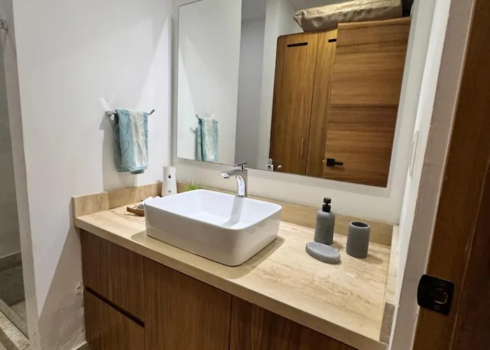 Apartment Bright Ocean View With Rooftop Pool Access *